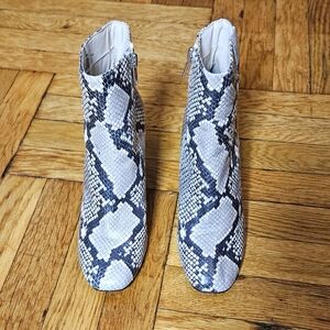 Steve Madden leather Snakeskin Ankle Boots sz:7